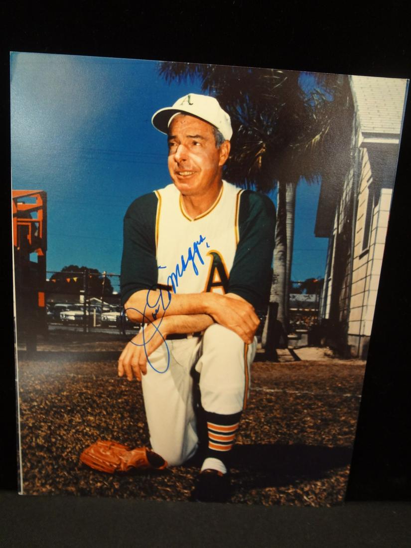 Joe DiMaggio Autograph Color Photograph LOA from JSA (1 of 2)