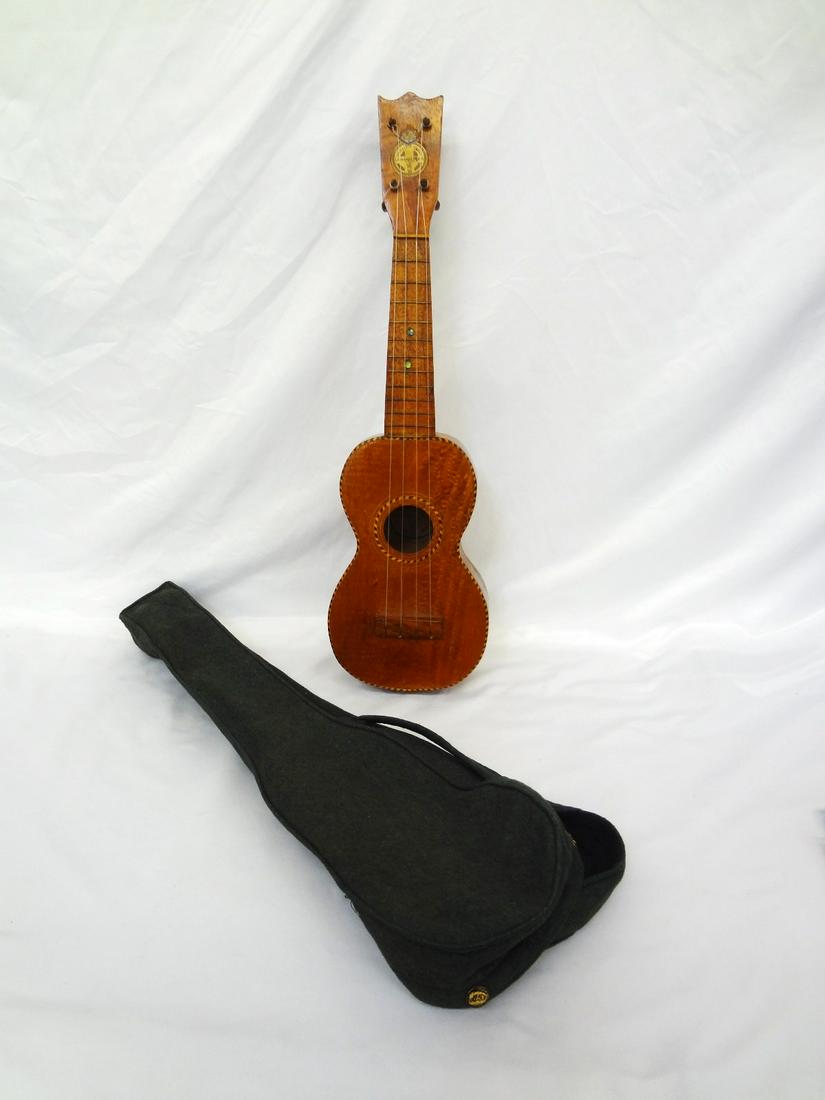 Leonardo Nunes Hawaii Ukulele 21" Length 1916 (1 of 7)