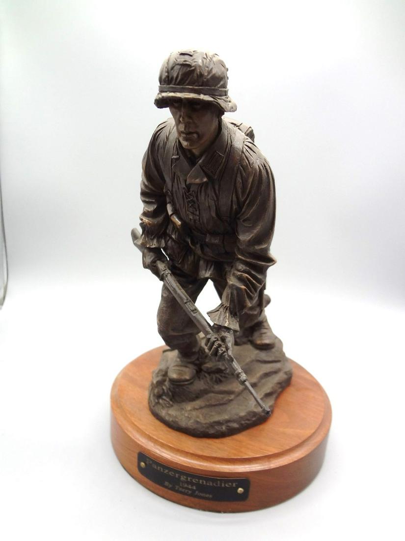 Terry Jones Sculpture "Panzergrenadier" 62/400 (1 of 5)