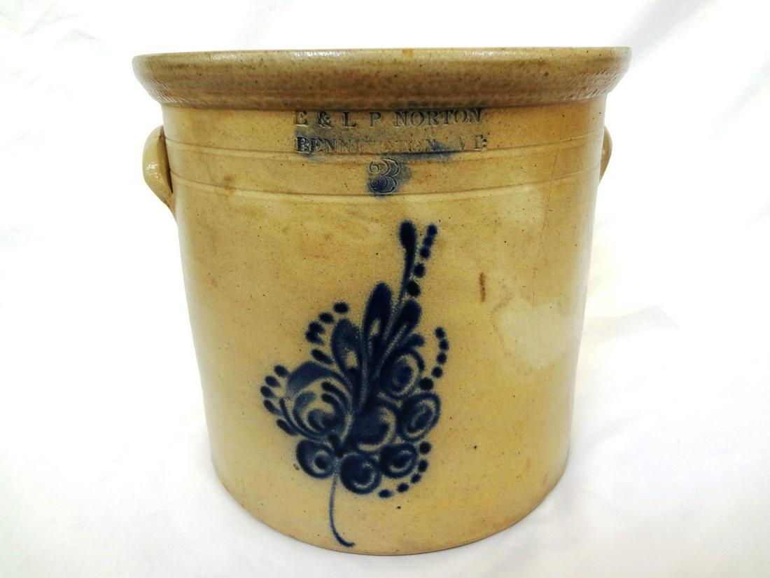 E. & L.P. Norton Bennington, VT 3 Gallon Crock Cobalt (1 of 11)