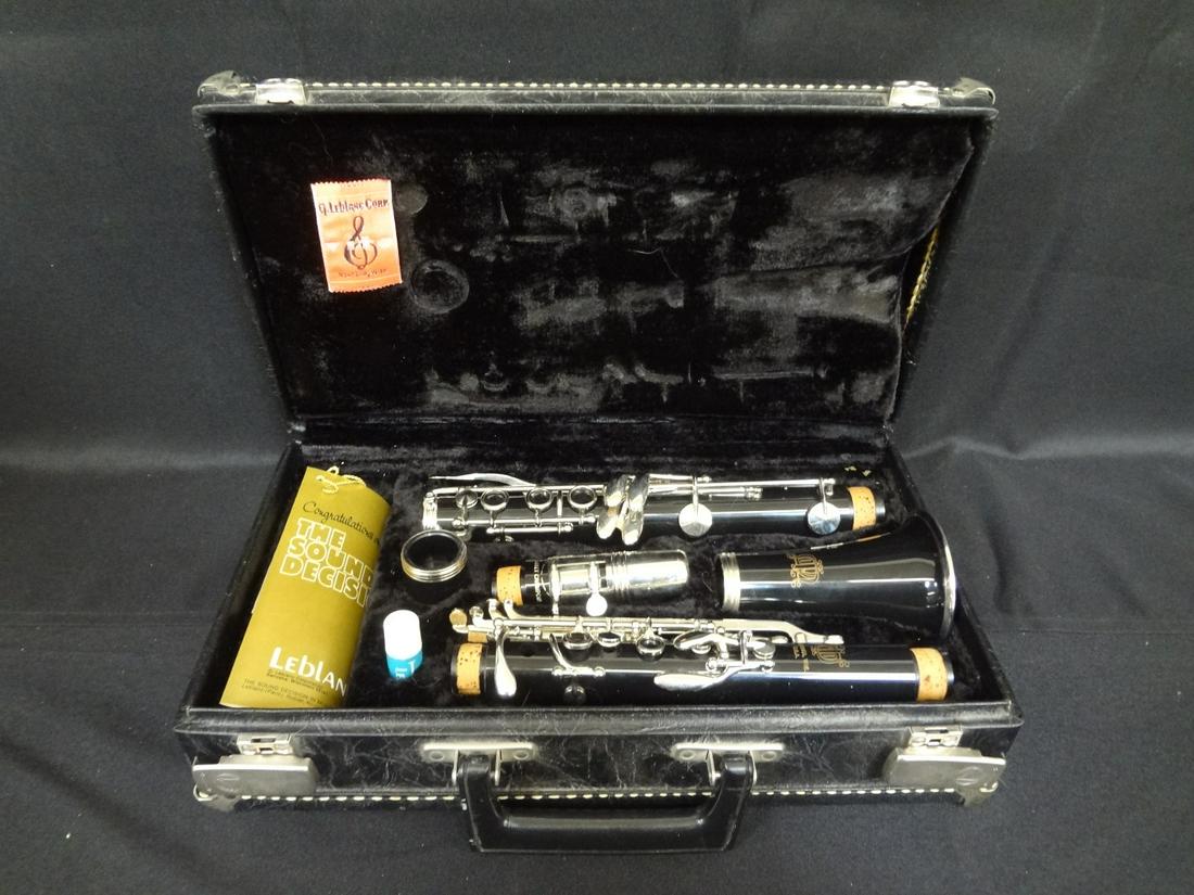Leblanc Clarinet in Original Case Model #7114 A (1 of 4)