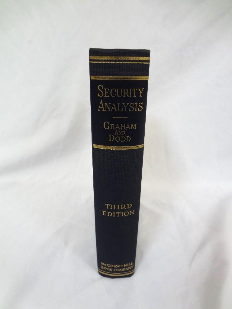 Security Analysis, Principles and Techniques: Benjamin: Security Analysis, Principles and Techniques: Benjamin Graham & David Dodd 1951, with the collaboration of Charles Tatham Jr. First Edition in excellent condition. Published by McGraw-Hill. Has blue c