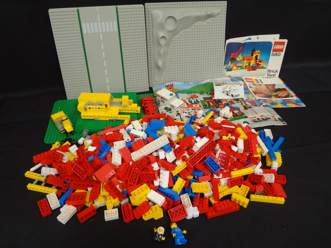 Over 300 Loose Vintage LEGO Bricks, Road Sheets, (1 of 8)