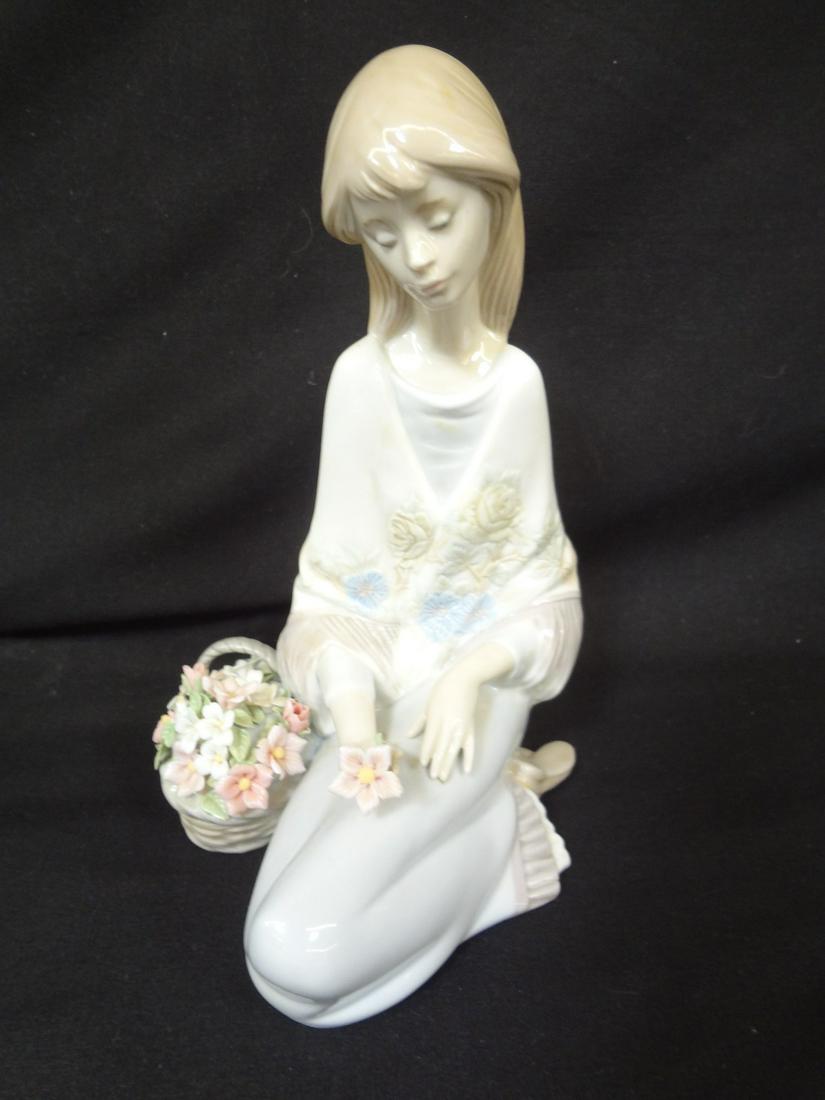 Lladro "Flower Song" #7607 (1 of 3)