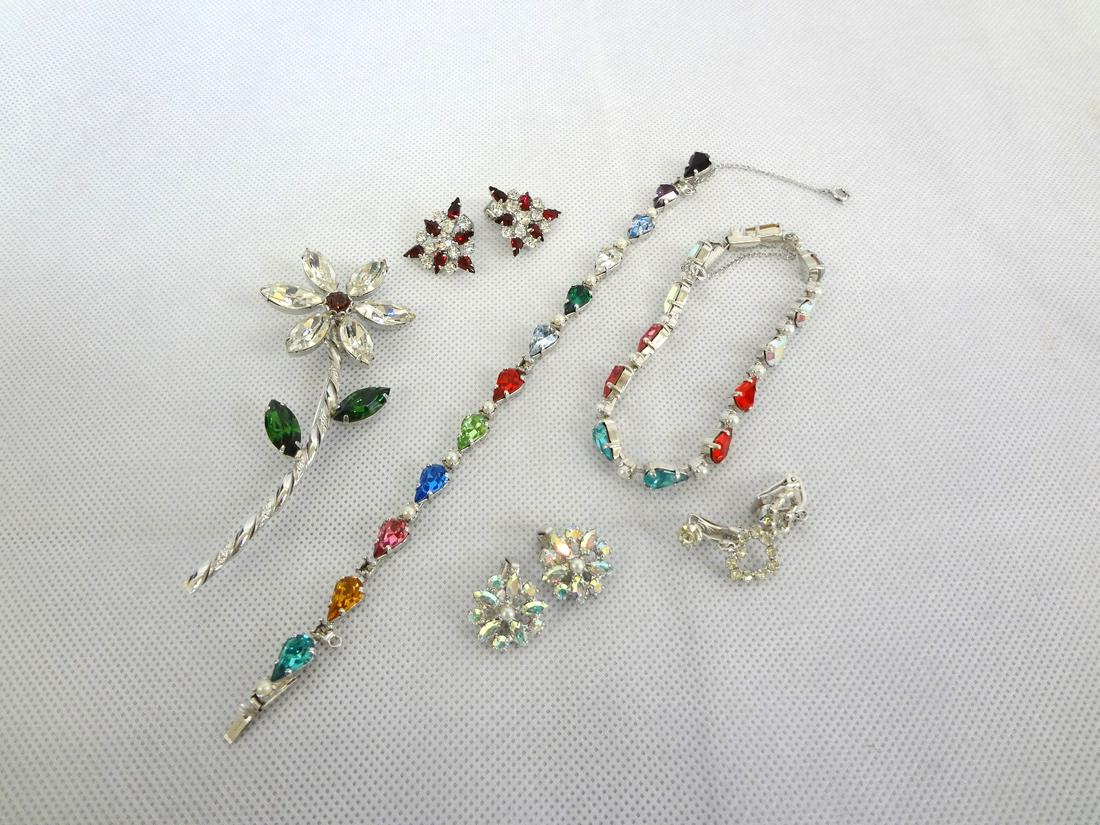 (6) Pieces of B. David Costume Jewelry (1 of 5)