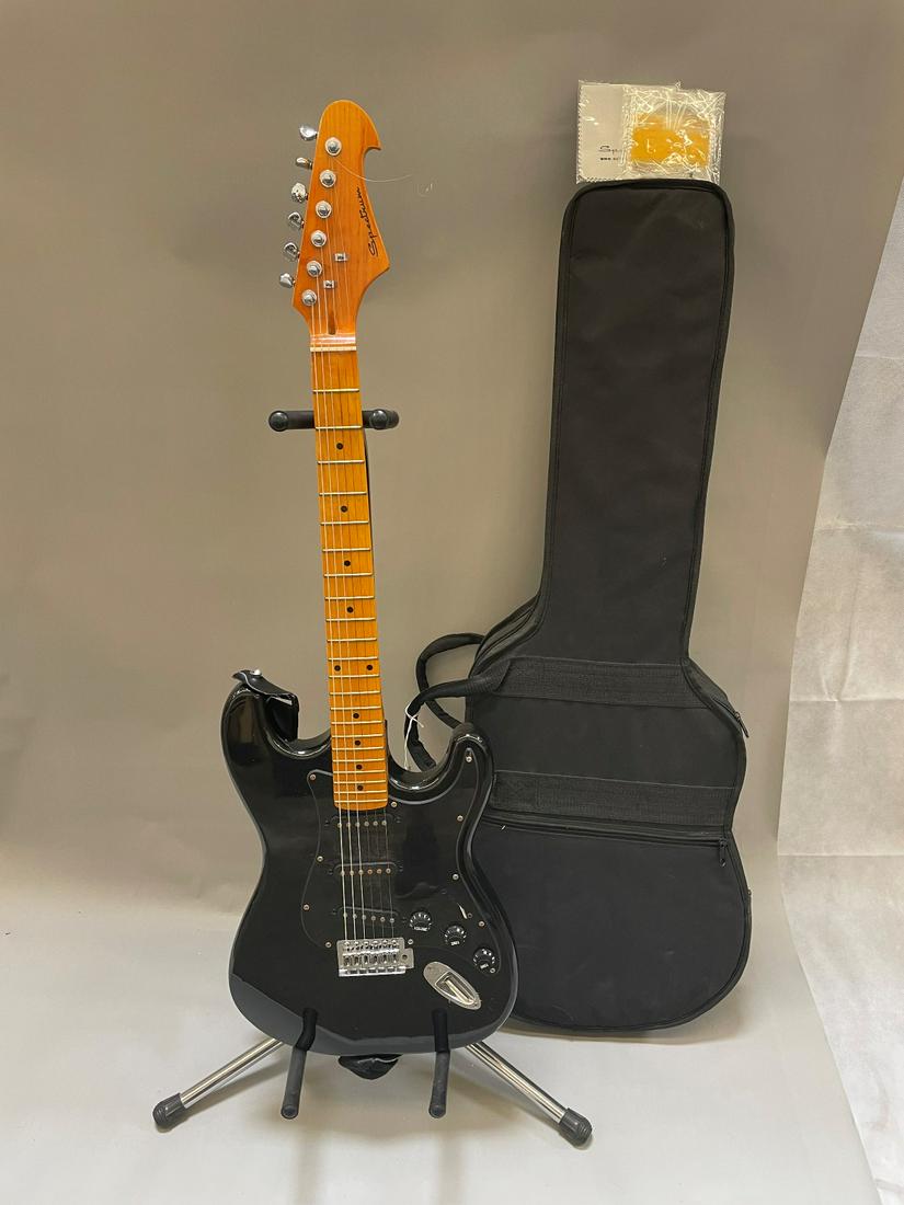 Spectrum Electric Guitar With Hard Case (1 of 5)