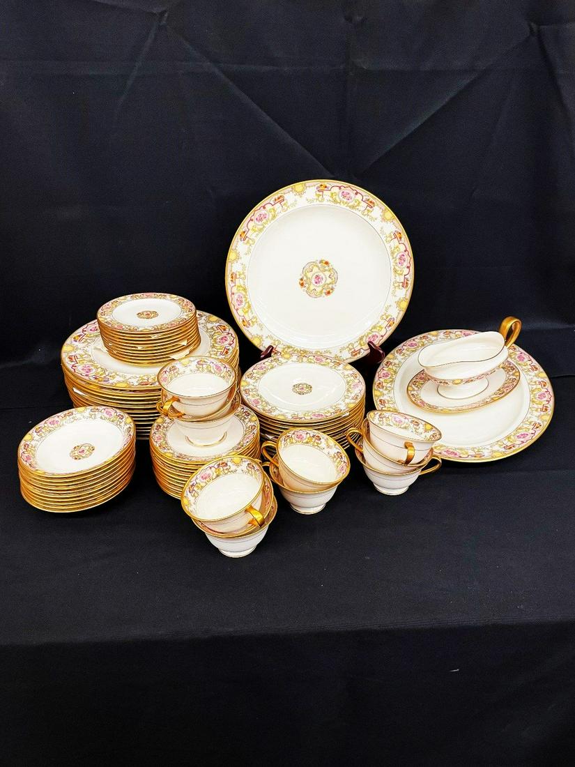 (70) Piece Morgan Belleek "Victoria" China Set (1 of 6)