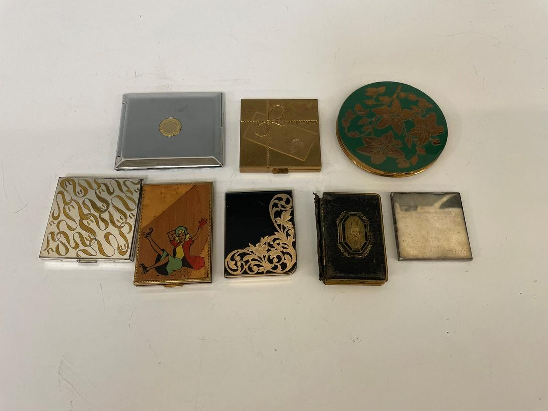 (8) Ladies Compacts and Mirrors (1 of 8)