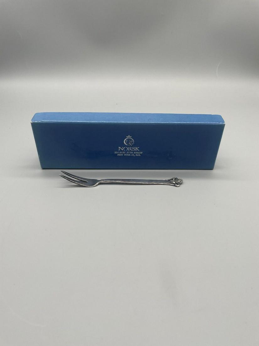 Norsk Thomas Martinsen Sterling Silver Cocktail Fork in Box (1 of 3)