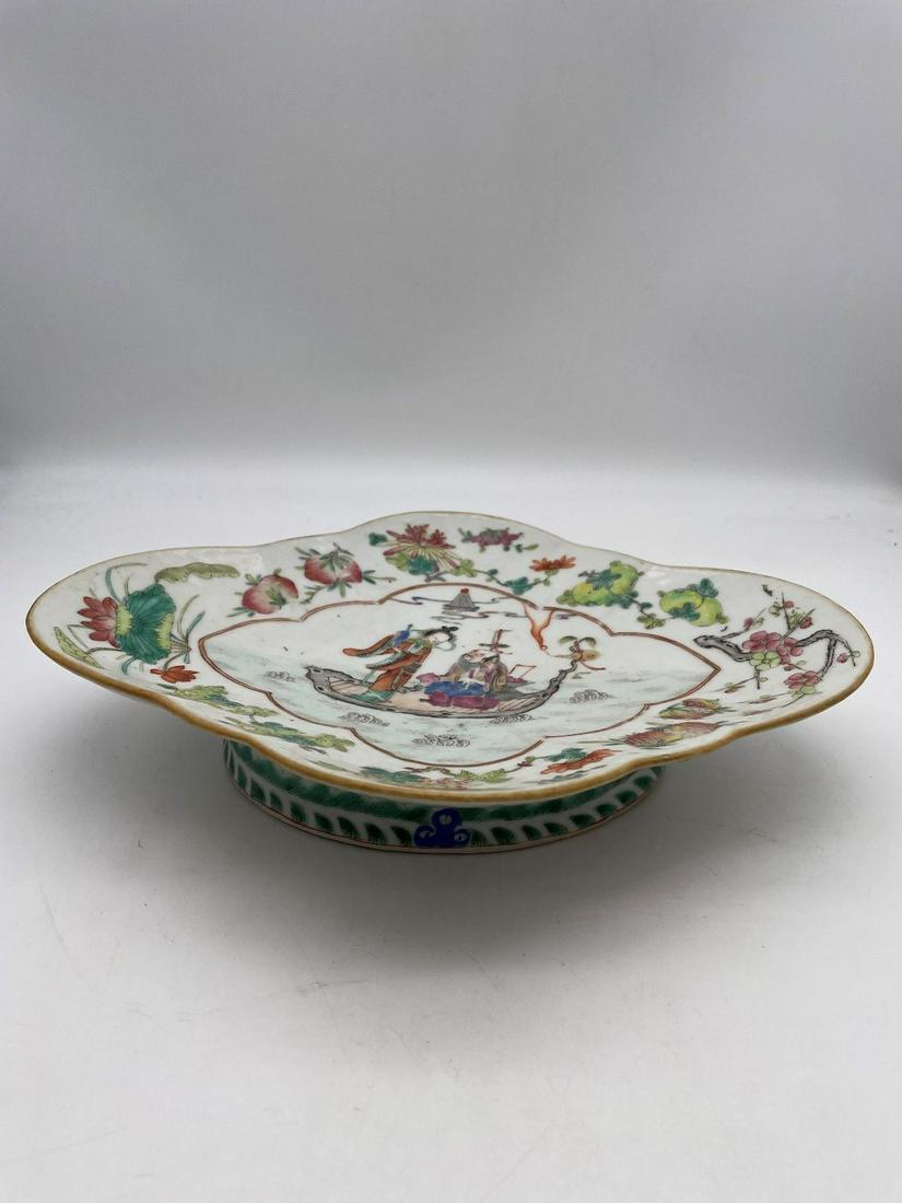 Chinese Famille Rose Footed Dish c1900's (1 of 3)
