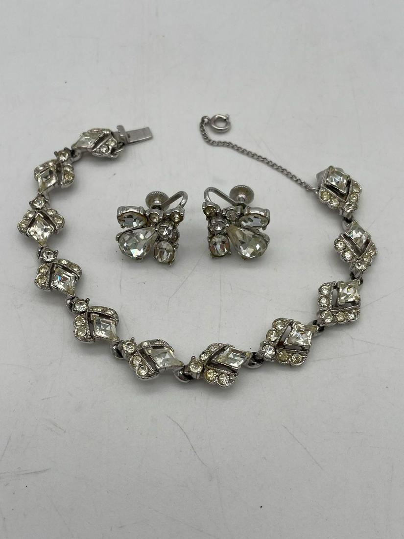 Bogoff Bracelet and Earring Costume Jewelry Set: Bogoff Bracelet and Earring Costume Jewelry Set : Bracelet measures 7-8" long. No missing rhinestones. Marked Bogoff.