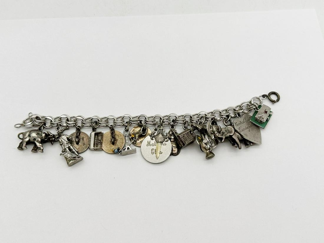 Sterling Silver Charm Bracelet With 17 Charms: Sterling Silver Charm Bracelet With 17 Charms