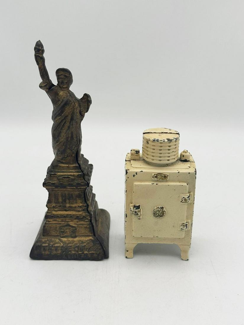 (2) Cast Iron Still Banks: AC Williams Statue of Liberty, Hubley Refrigerator Bank (1 of 9)