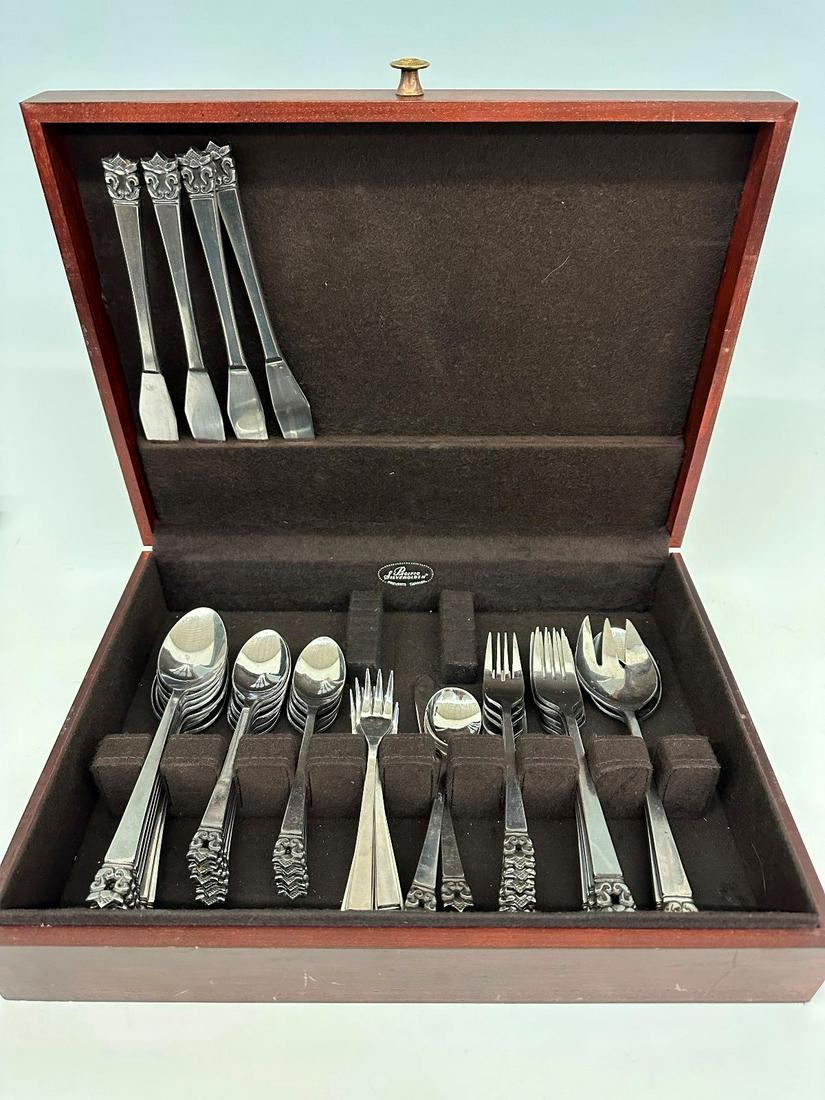 Stanley Roberts Japan Roget Flatware Set (1 of 5)