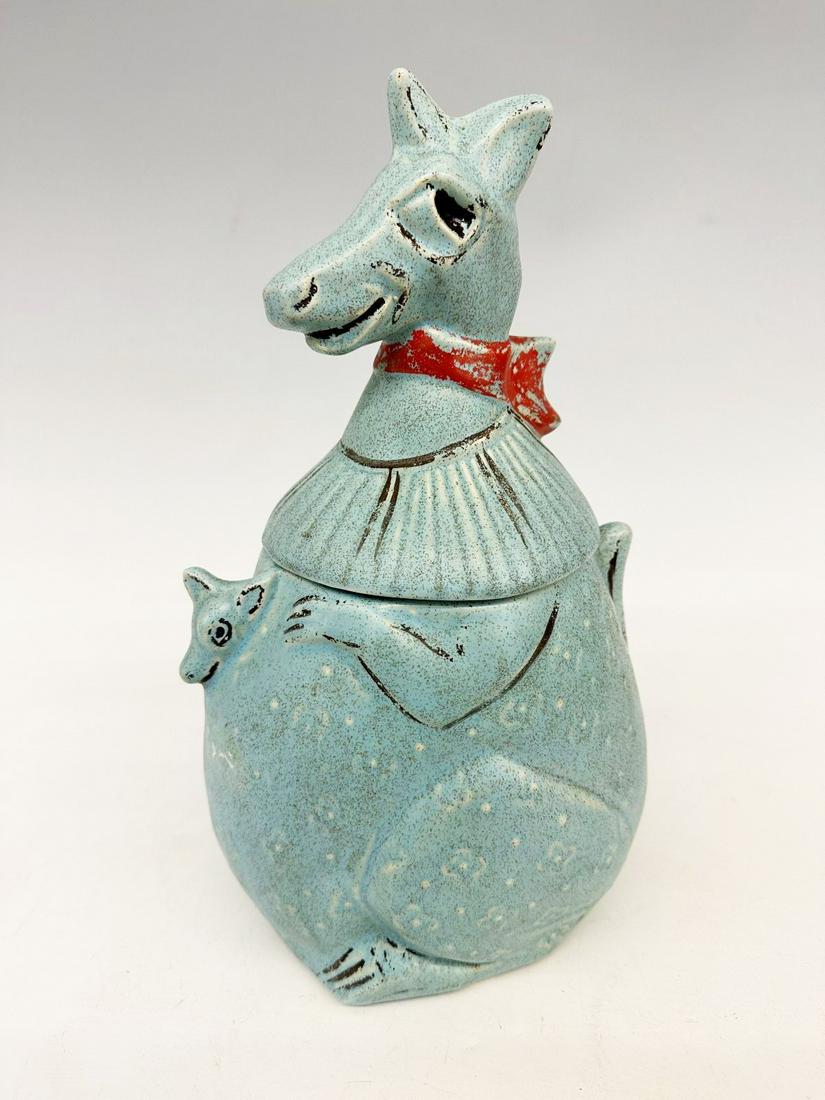 1965 McCoy Pottery Kangaroo and Joey #234 Cookie Jar (1 of 3)