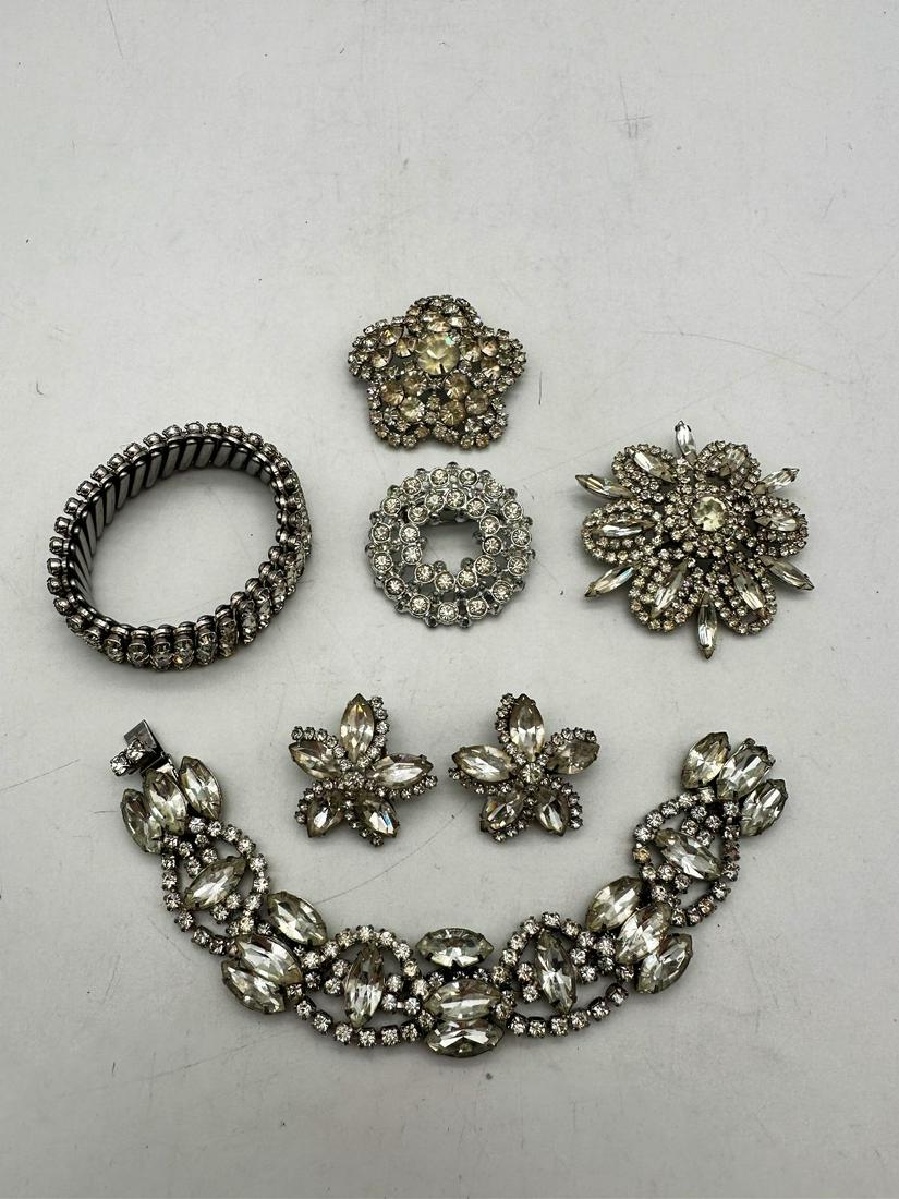 Chunky Bracelet and Brooch Group (1 of 7)