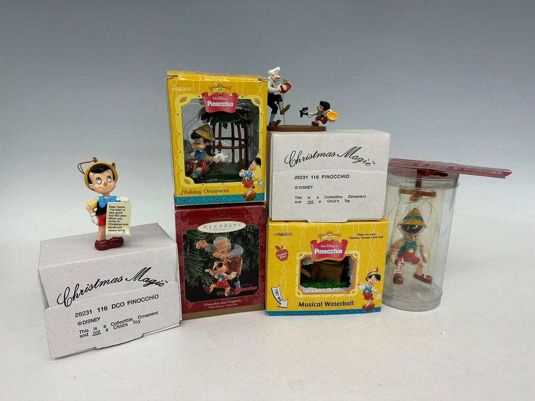 (7) Pinocchio Walt Disney Ornaments and Figurines (1 of 6)
