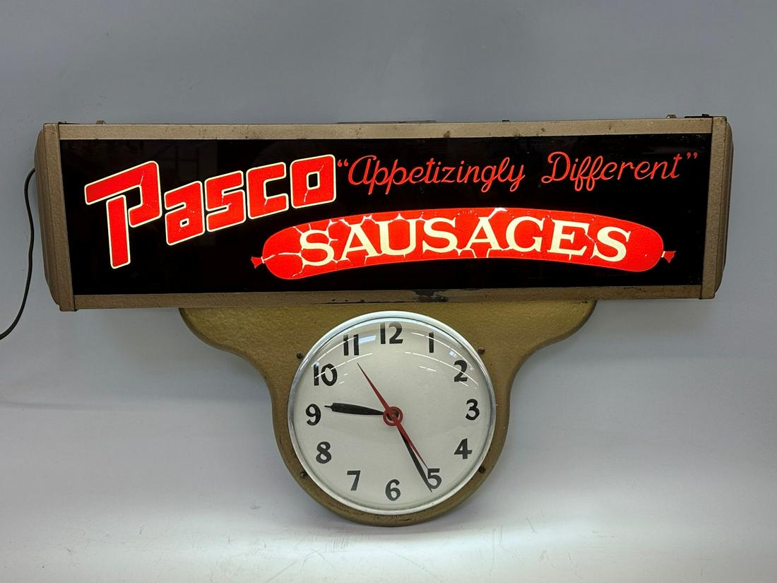PASCO Sausage Advertising Light Up Sign and Clock (1 of 8)