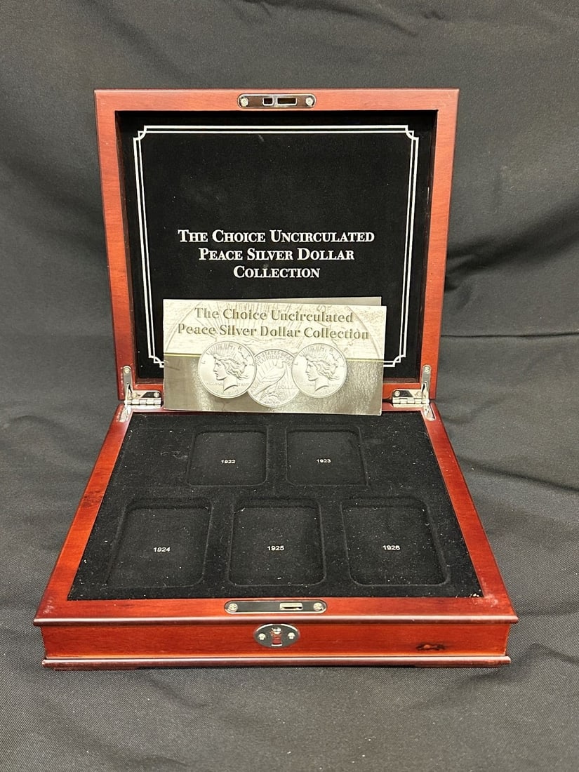 The Choice Uncirculated Peace Silver Dollar Collection EMPTY Case (1 of 3)