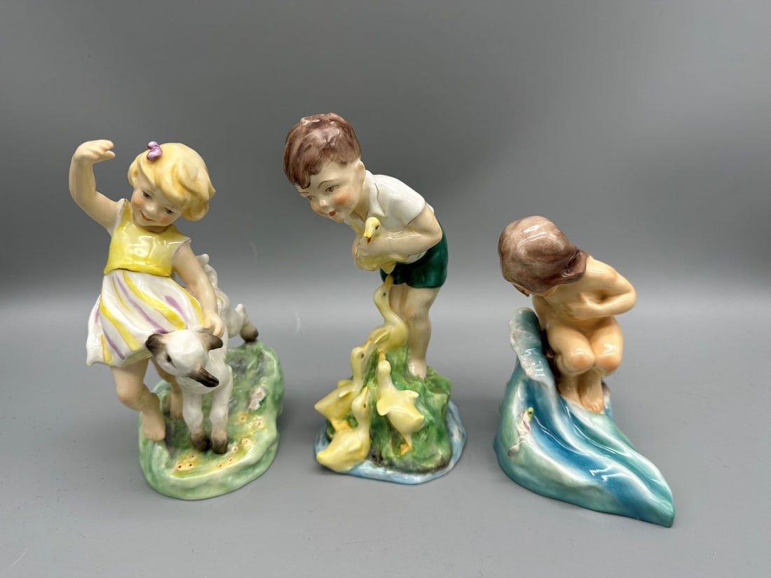 (3) Royal Worcester Figurines F.G. Doughty (1 of 7)