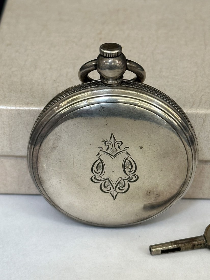 American Waltham Coin Silver Ladies Pocket Watch 1872. (1 of 6)