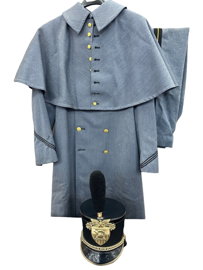 1974 West Point USMA Cadet Uniform With tar Bucket Shako Parade Helmet (1 of 7)