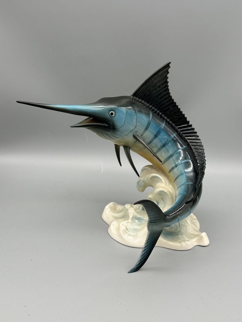 Goebel Blue Marlin Porcelain Figurine: Goebel Blue Marlin Porcelain Figurine: Measures 8.25" tall, no condition issues.