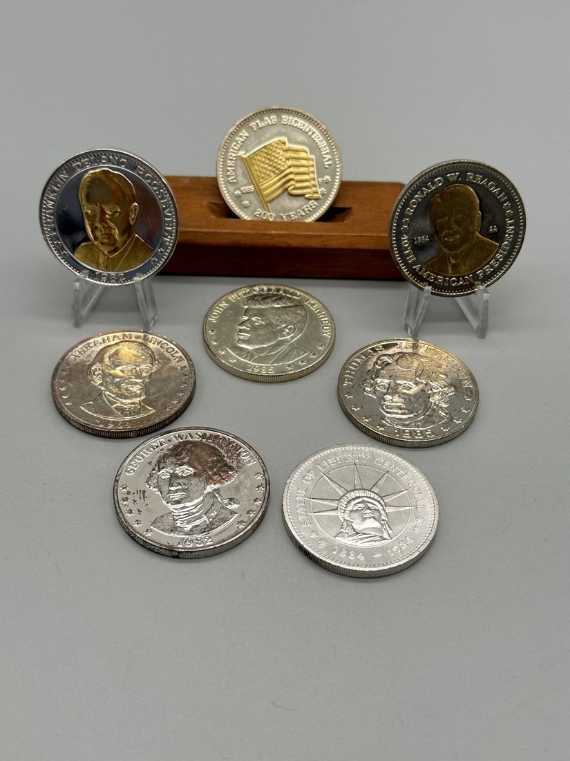 Group of Clad Metal Presidential Metals; 24k Gold Clad Reagan, FDR, American Flag: Group of Clad Metal Presidential Metals; 24k Gold Clad Reagan, FDR, American Flag: Includes Lincoln, Washington, Kennedy, Jefferson, Statue of Liberty Centennial.