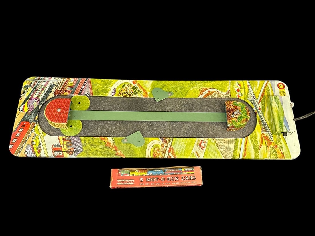 1949 Magic Moto-Run-Motion Tin Toy Louis Marx and Co. Model 1000 (1 of 7)