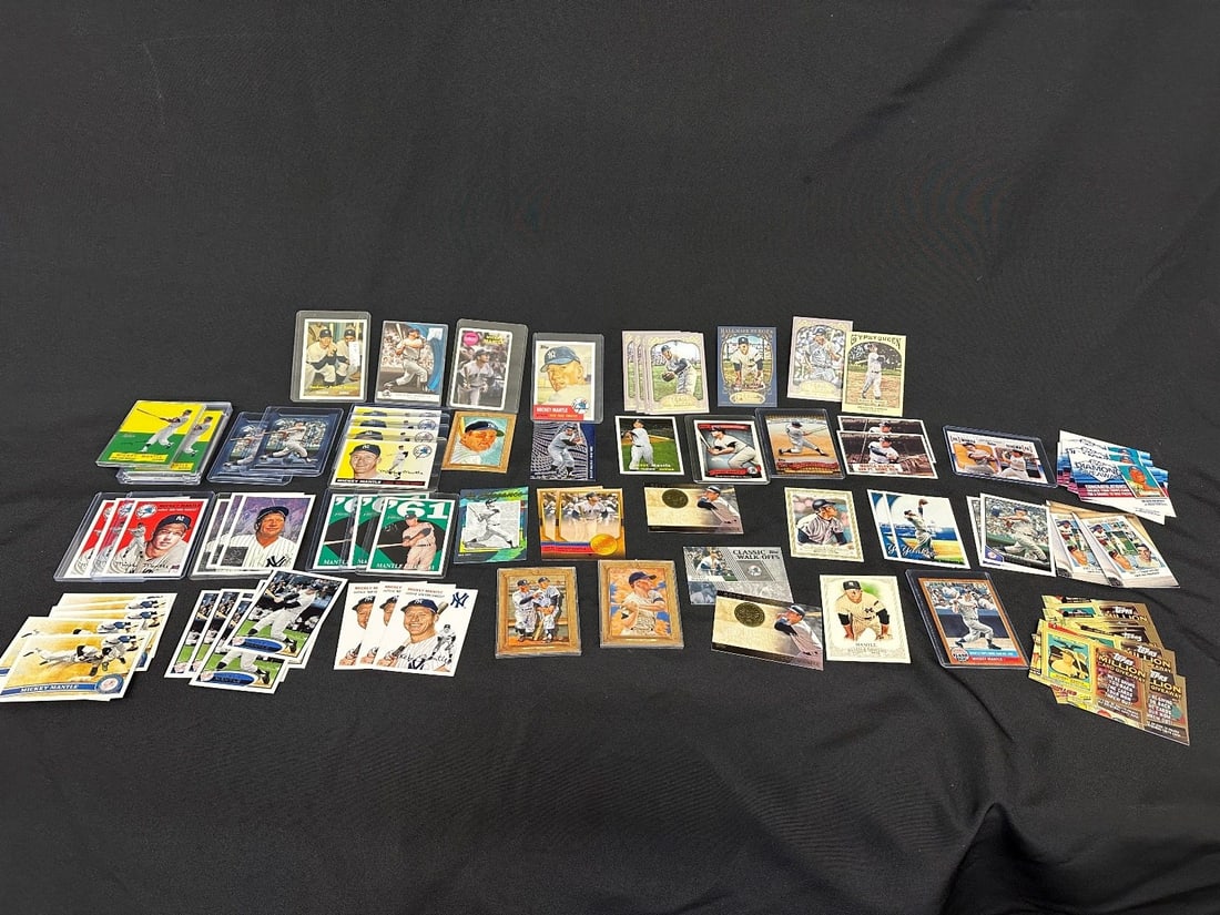 Large Group of Contemporary Mickey Mantle Baseball Cards: Large Group of Contemporary Mickey Mantle Baseball Cards: Includes inserts, and other short print cards.