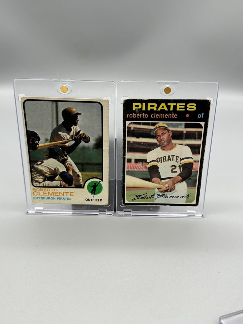 (2) Roberto Clemente Baseball Cards; 1971 Topps #630, 1973 Topps #50 (1 of 6)