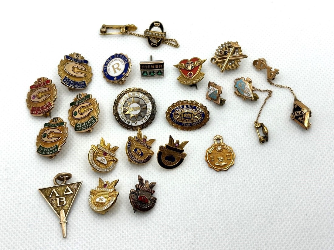 Group of 10k Gold Award Pins Sorority/Fraternity/Companies (1 of 8)