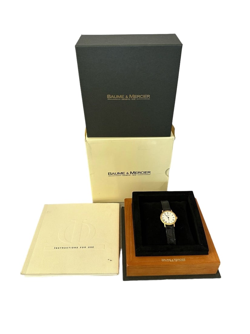 Baume and Mercier 18k Gold Ladies Watch in Box (1 of 4)