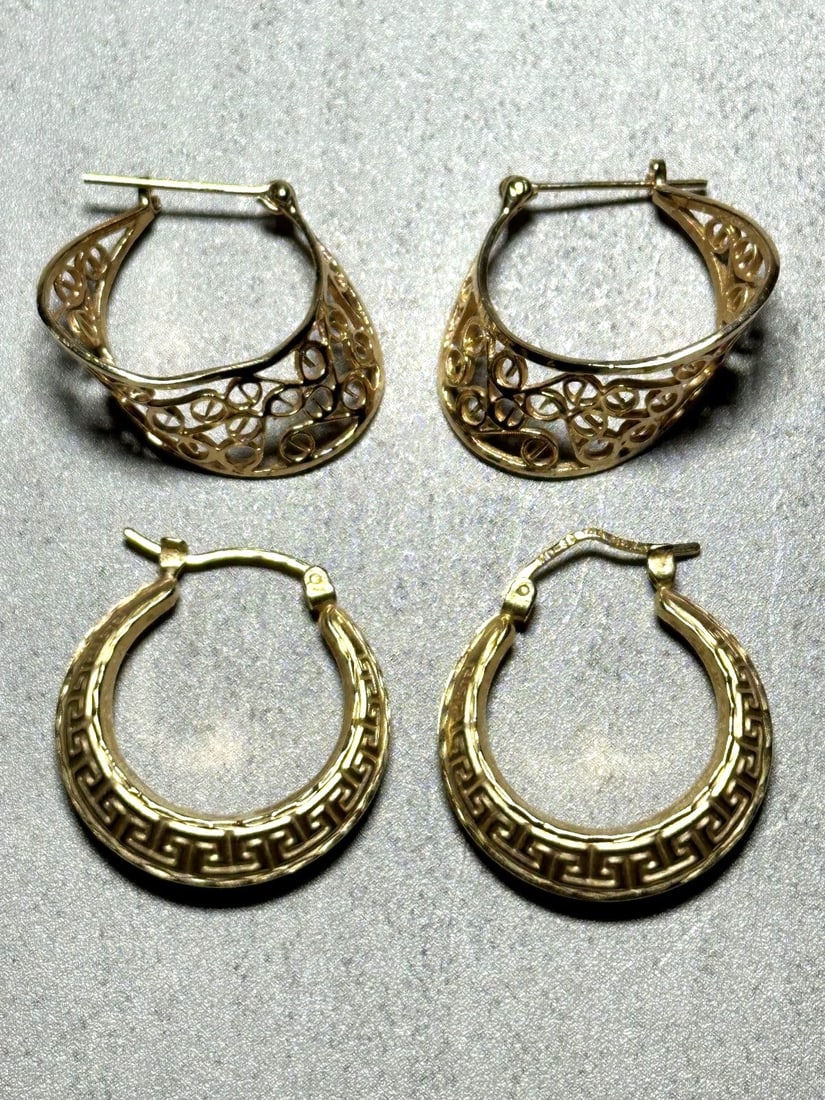 (2) Pairs 14k Yellow Gold Earrings (1 of 3)