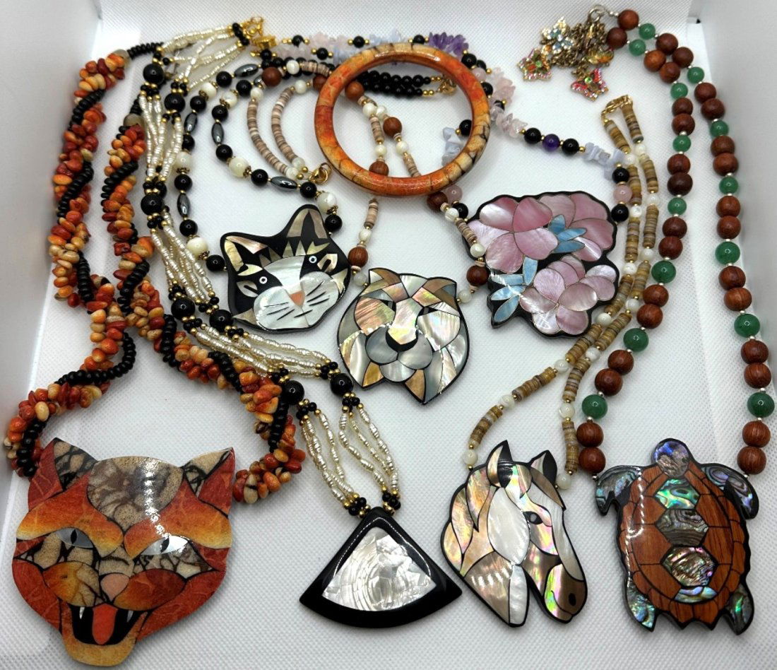 Lee Sands Inlay Jewelry Group of Necklaces and One Bracelet (1 of 11)