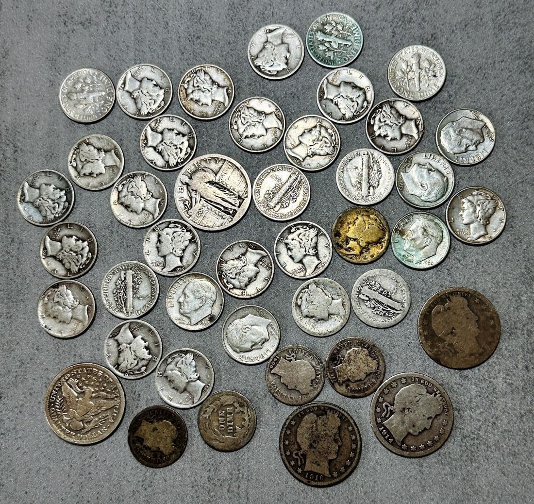 (42) Silver US Coins (1 of 2)
