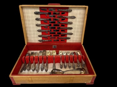 1847 Rogers International Silver Plate Flatware with Case Marquise