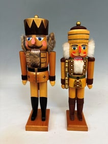 (2) Erzgebirgische Volkskunst Natural Wood Nutcrackers