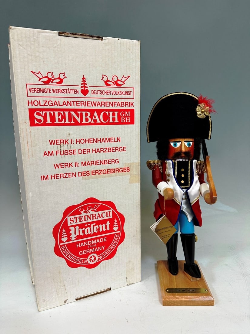 Steinbach The Toy Soldier Nutcracker (1 of 7)