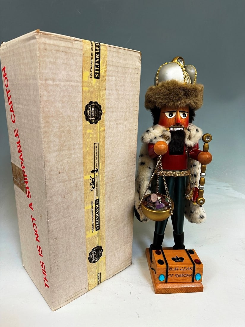 2004 Steinbach Czar of Russia Nutcracker (1 of 7)