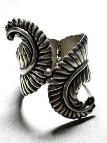 Alfredo Villasana Taxco Mexico Sterling Silver Hinged Cuff Bracelet