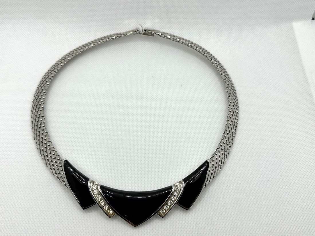 Whiting and Davis Silver Tone with Black Enamel Choker Necklace: Whiting and Davis Silver Tone with Black Enamel Choker Necklace: Has rhinestones and black enamel accents.