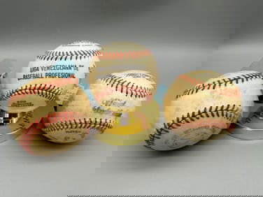 (3) Baseballs; Mexican League 1977, Venezuela Winter Baseball 1971, International Baseball 1966