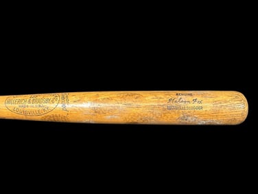 Nelson Fox H & B Louisville Slugger Store Model Bat