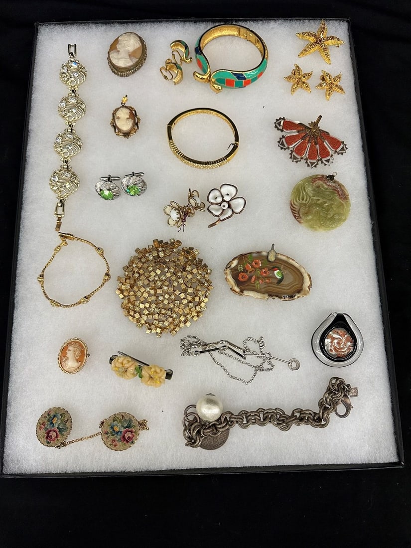 Group of Costume Jewelry (1 of 9)