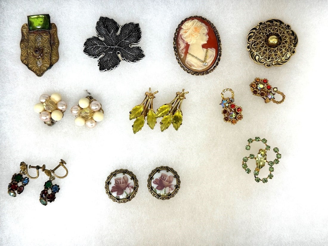 Group of Costume Jewelry Austria, Germany (1 of 5)
