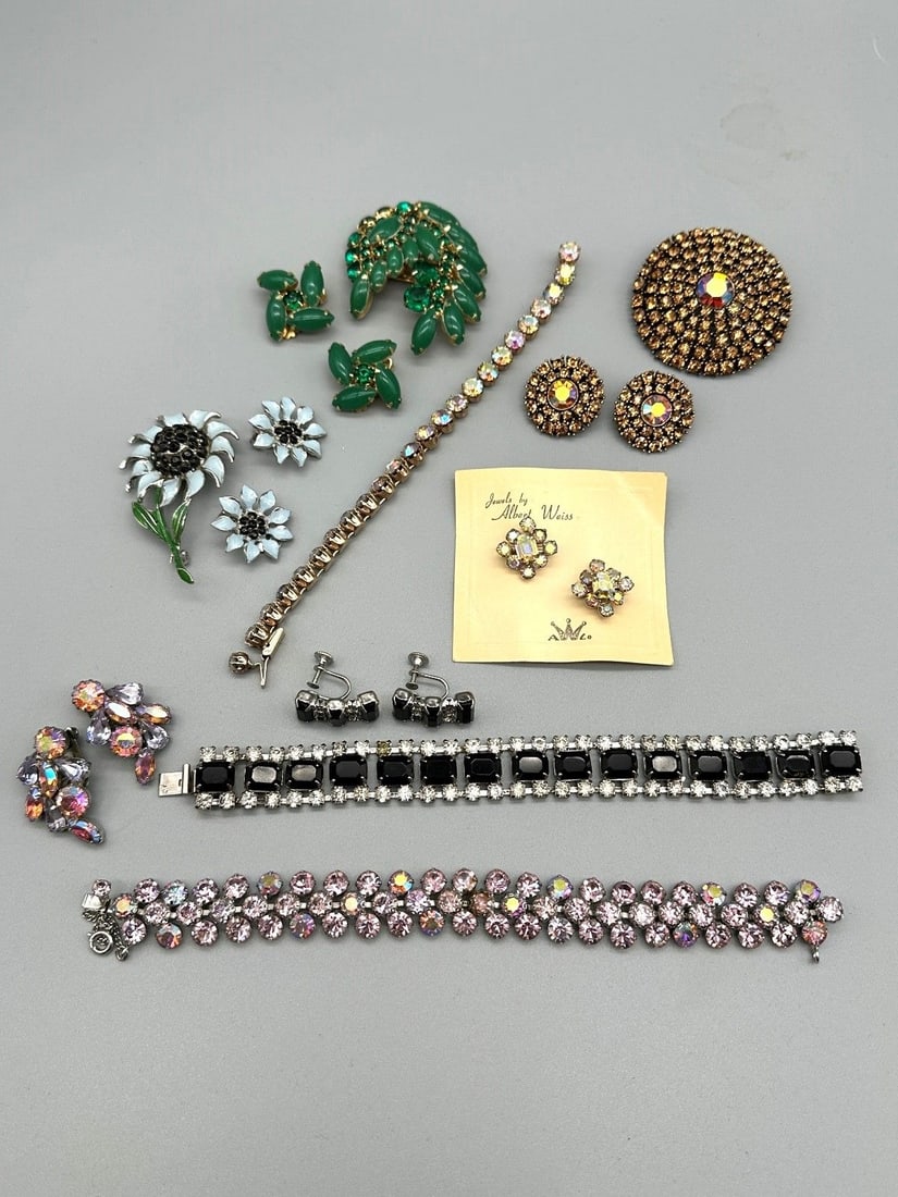 Group of Weiss Costume Jewelry (1 of 7)
