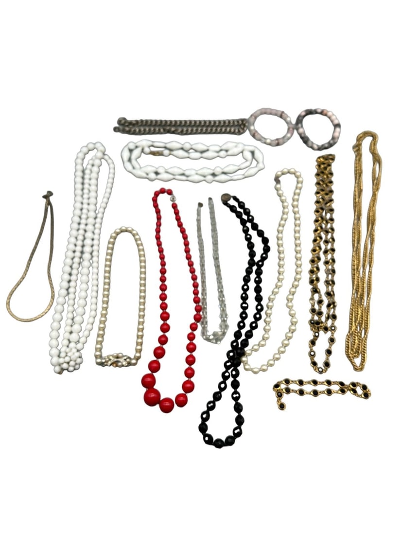 Group of Costume Beaded Necklaces (1 of 6)