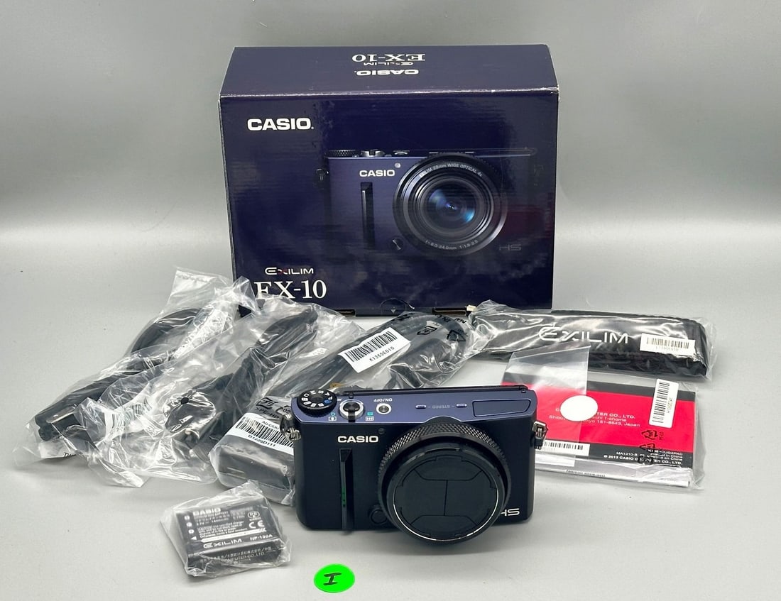 I) Casio Exilim Ex-10 Digital Camera with Original Box (1 of 7)