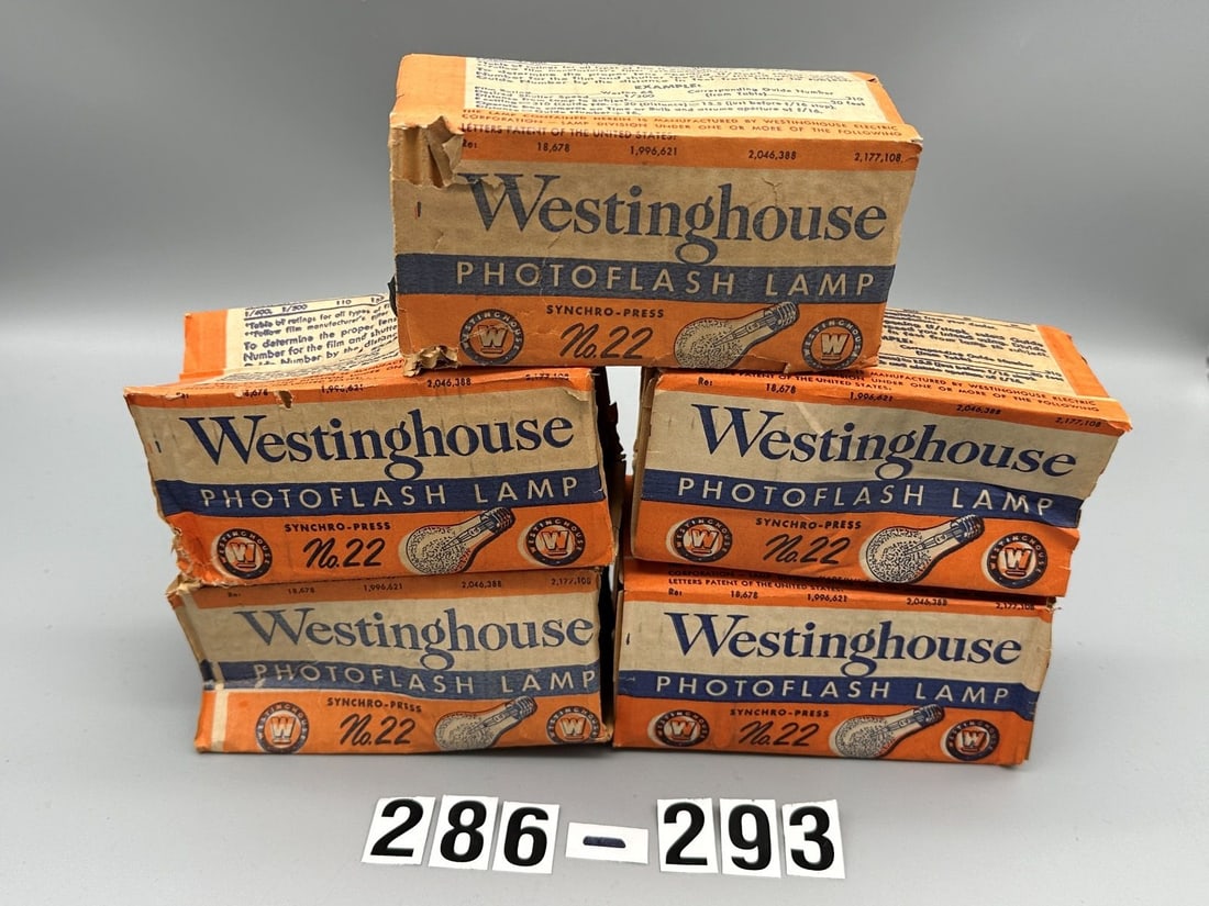 (5) #22 Flashbulbs: (5) #22 Flashbulbs: